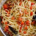 pasta-with-tomatoes-and-garlic