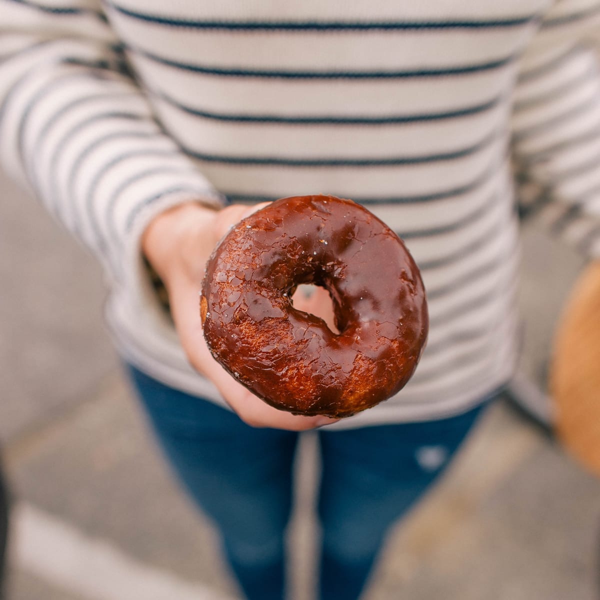 carly riordan shares what to do in nantucket including Downyflake Doughnut