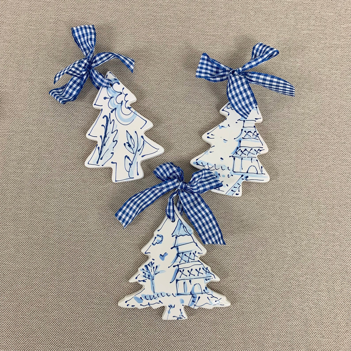 https://carlyriordan.com/wp-content/uploads/2019/11/Chinoiserie-Ornaments.jpg