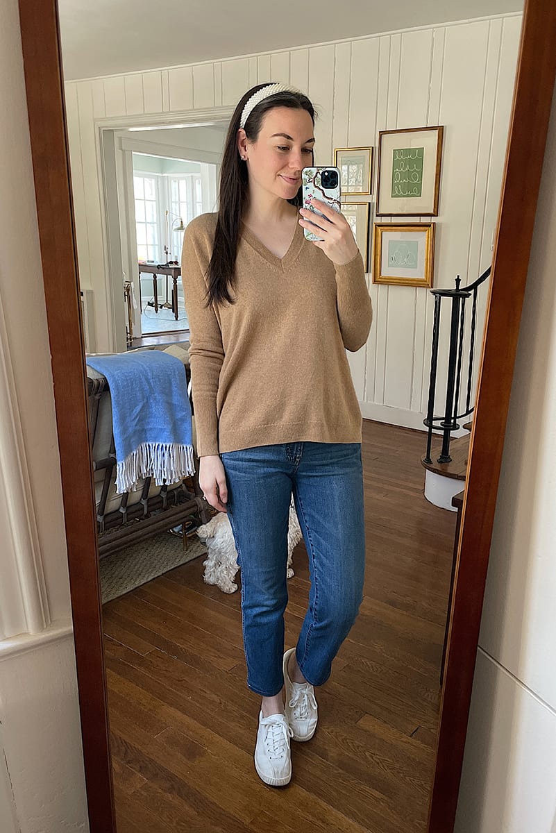 camel v-neck sweater | WEEK OF OUTFITS 3.9.21