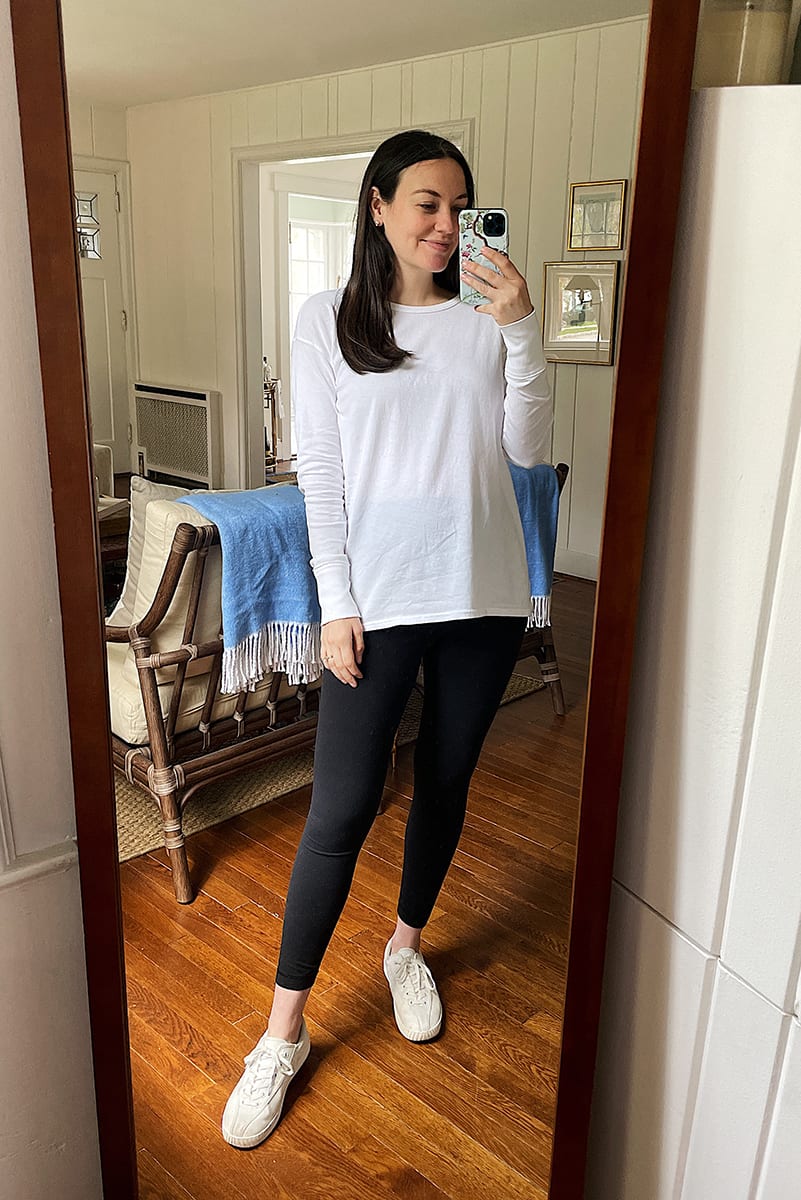 simple shirt and leggings outfit | WEEK OF OUTFITS 4.27.21