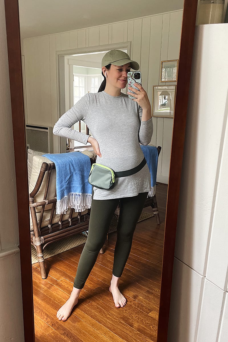 yoga pants and shirt outfit | WEEK OF OUTFITS 4.20.21